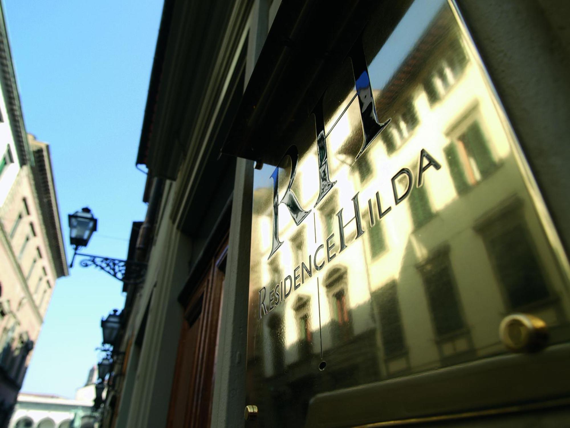 Hilda Apartahotel 4*