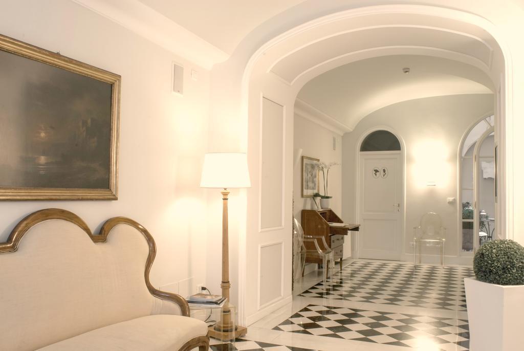 Hilda Apartahotel 4*
